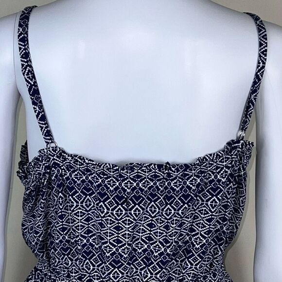 Forever 21+ Navy & White Geometric Pattern Top - Picture 6 of 9